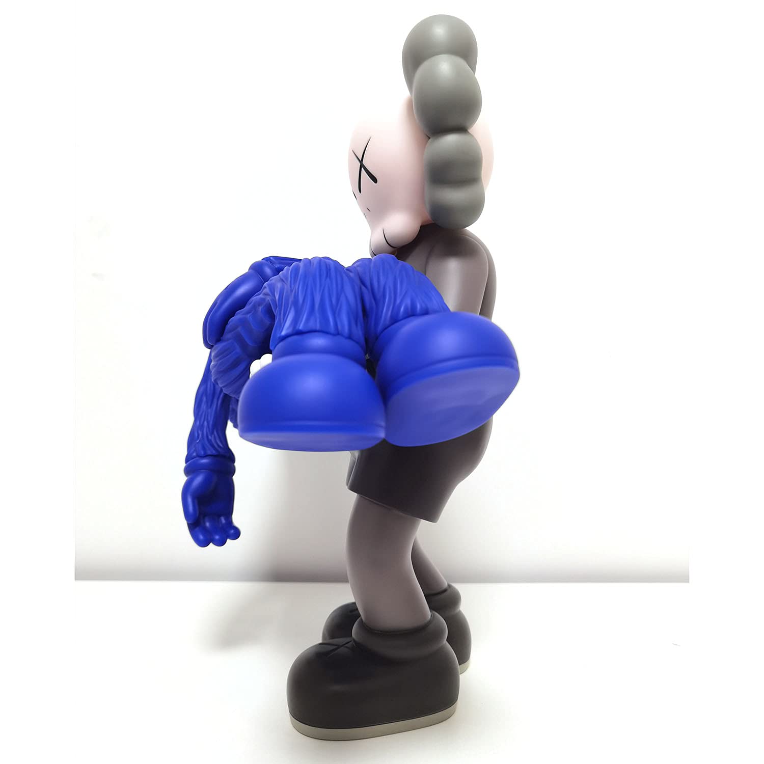 Amazon.co.jp: Kawsオリジナルゴーンフィギュア13.8″カウズフィギュア